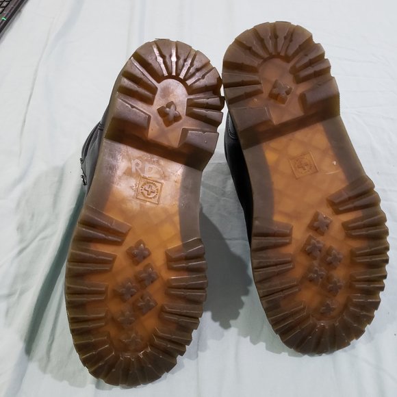 Doc Martens size 7 - Picture 6 of 8